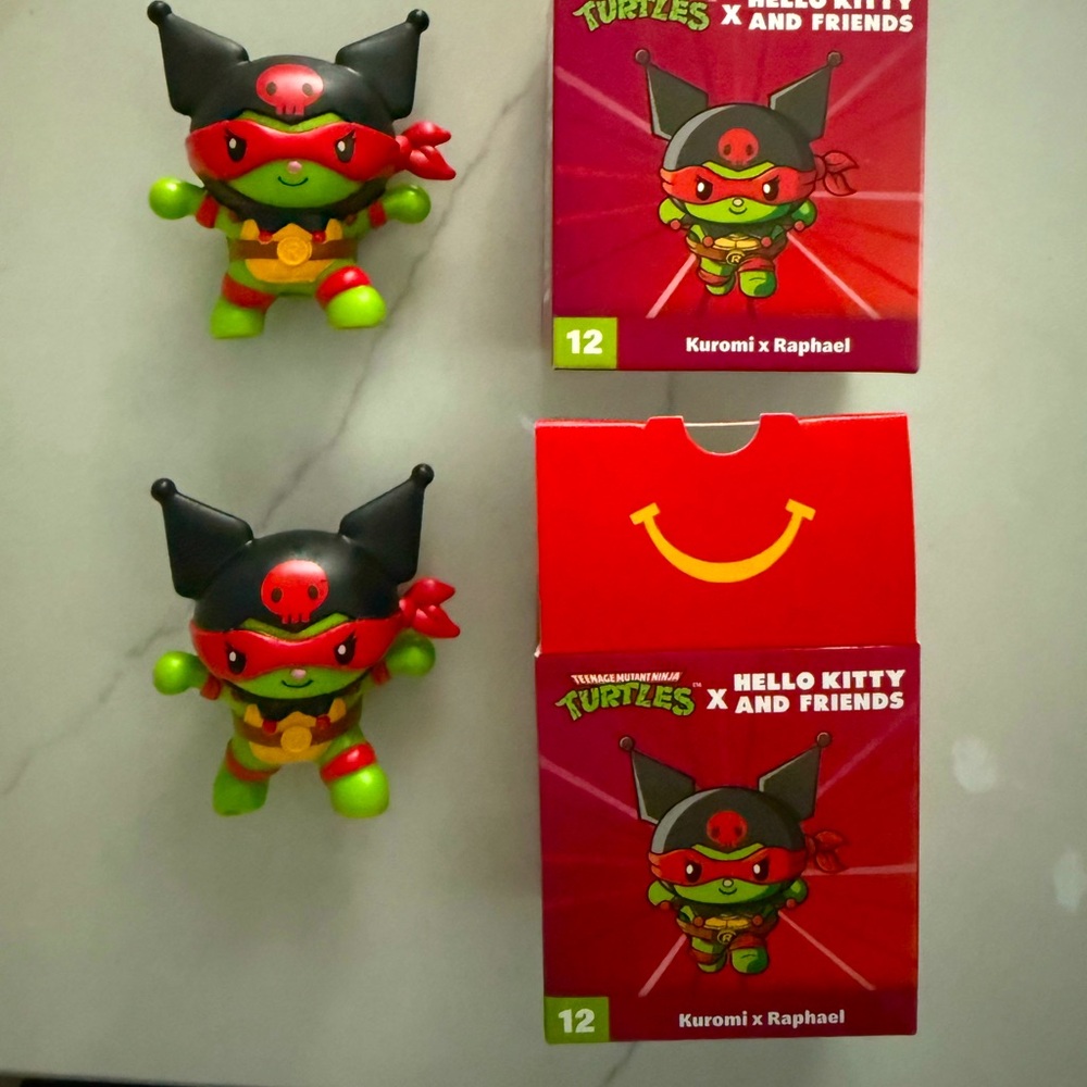 McDonald’s Hello Kitty Ninja Turtles Toy